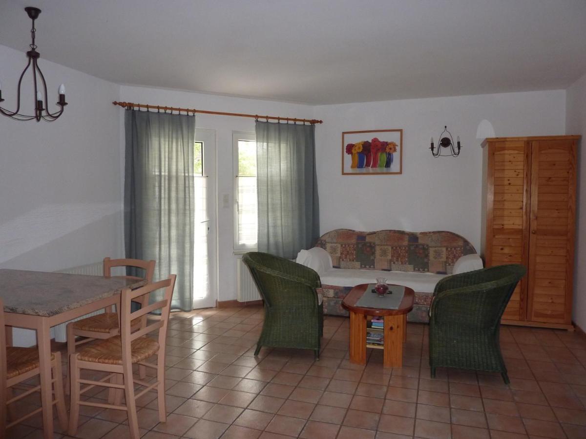 Feszek Apartmanhaz Вонярцвашхедь Номер фото
